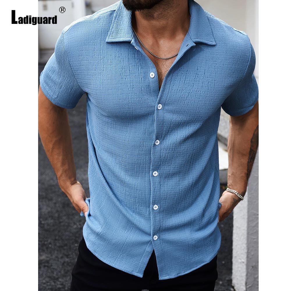 Summer Clothing Men 2025 - ヨーロッパ 2025 メンズ半袖ファッションベーシックトップスソリッドブルーホワイトノッチブラウス新しい夏のカジュアルプルオーバーセクシーな男性服