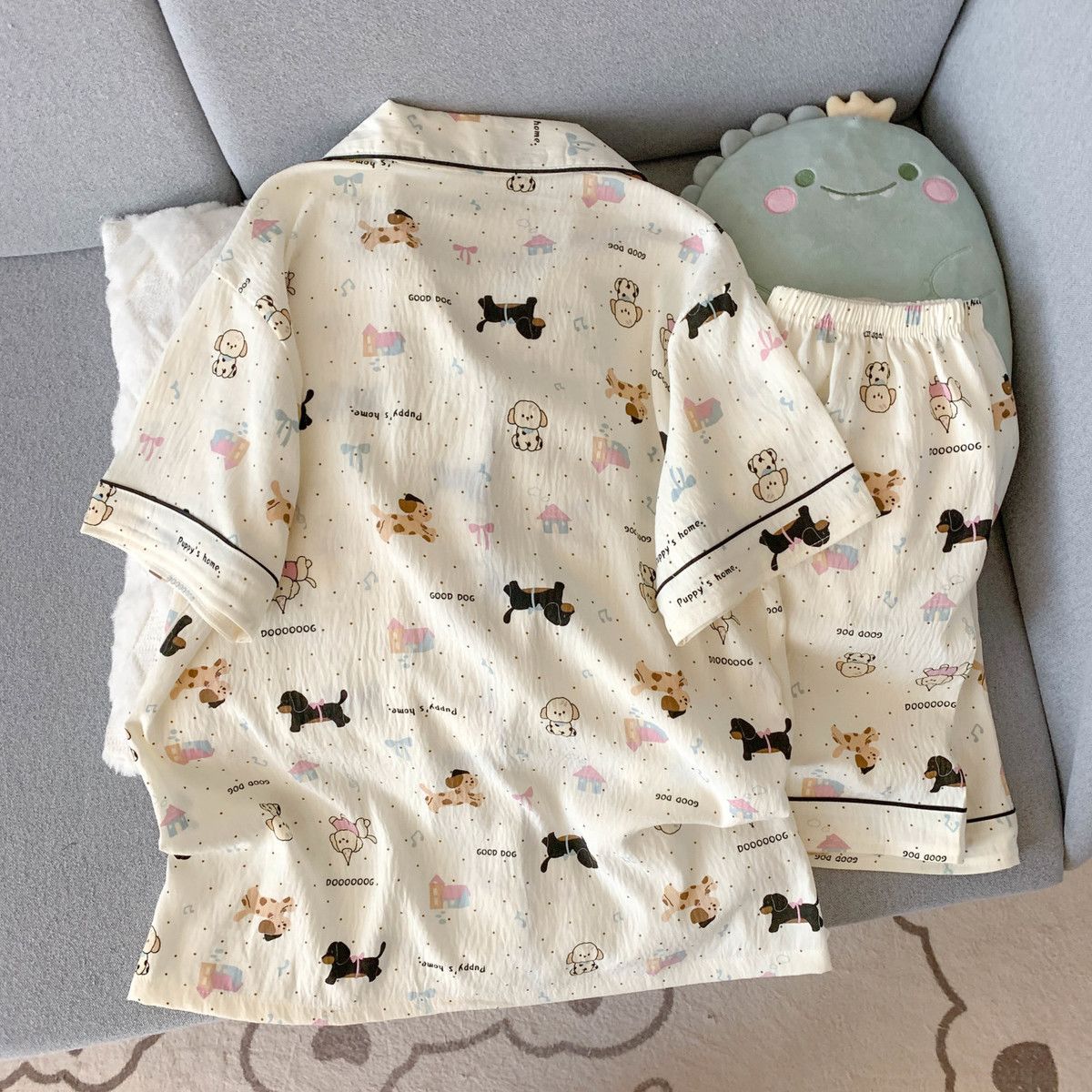 夏用薄手パジャマ 女性用 子犬柄 半袖ショートパンツ 甘くて - Summer Clothing For Petite Women のレビューと価格
